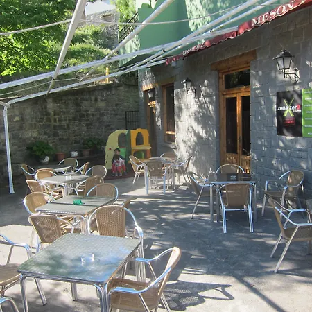 Meson De L'ainsa Аинса-Собрарбе