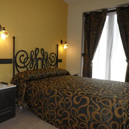 מלון Meson De L'ainsa