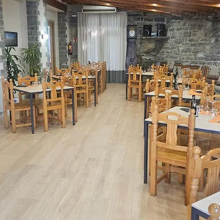 Meson De L'ainsa 3*