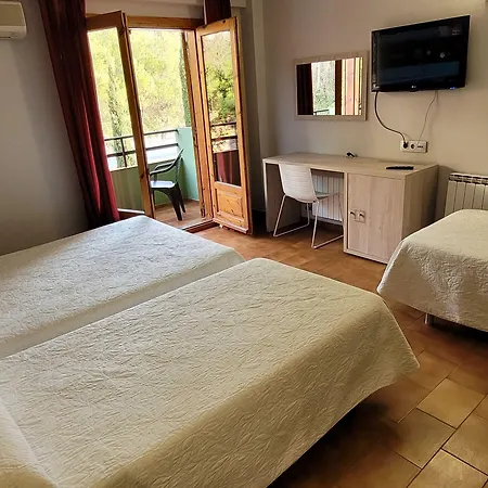 Meson De L'ainsa מלון אינסה