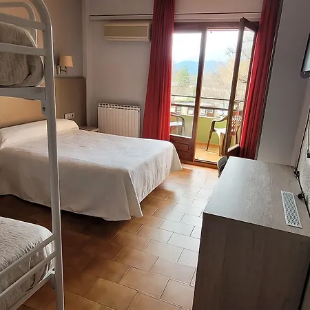 Meson De L'ainsa מלון