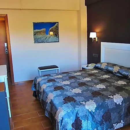 Meson De L'ainsa מלון 3*