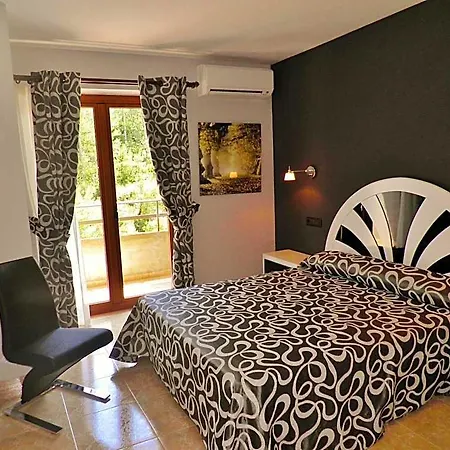 Meson De L'ainsa 3*