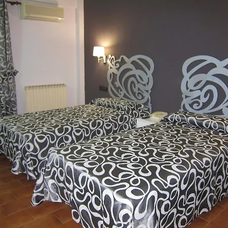 Meson De L'ainsa אינסה