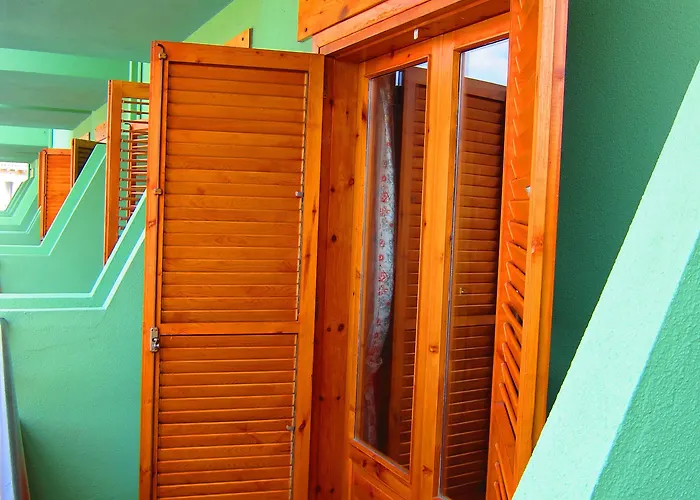 メゾン ドゥ ラインサ ホテル 3*