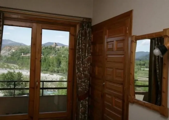 メゾン ドゥ ラインサ ホテル